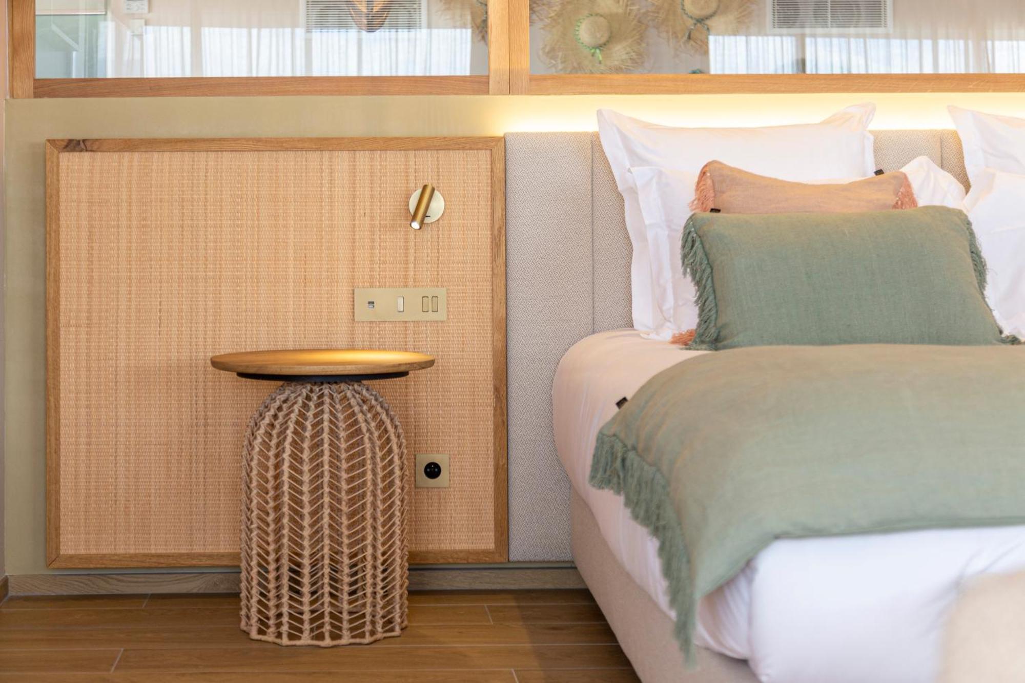 Riva Hotel